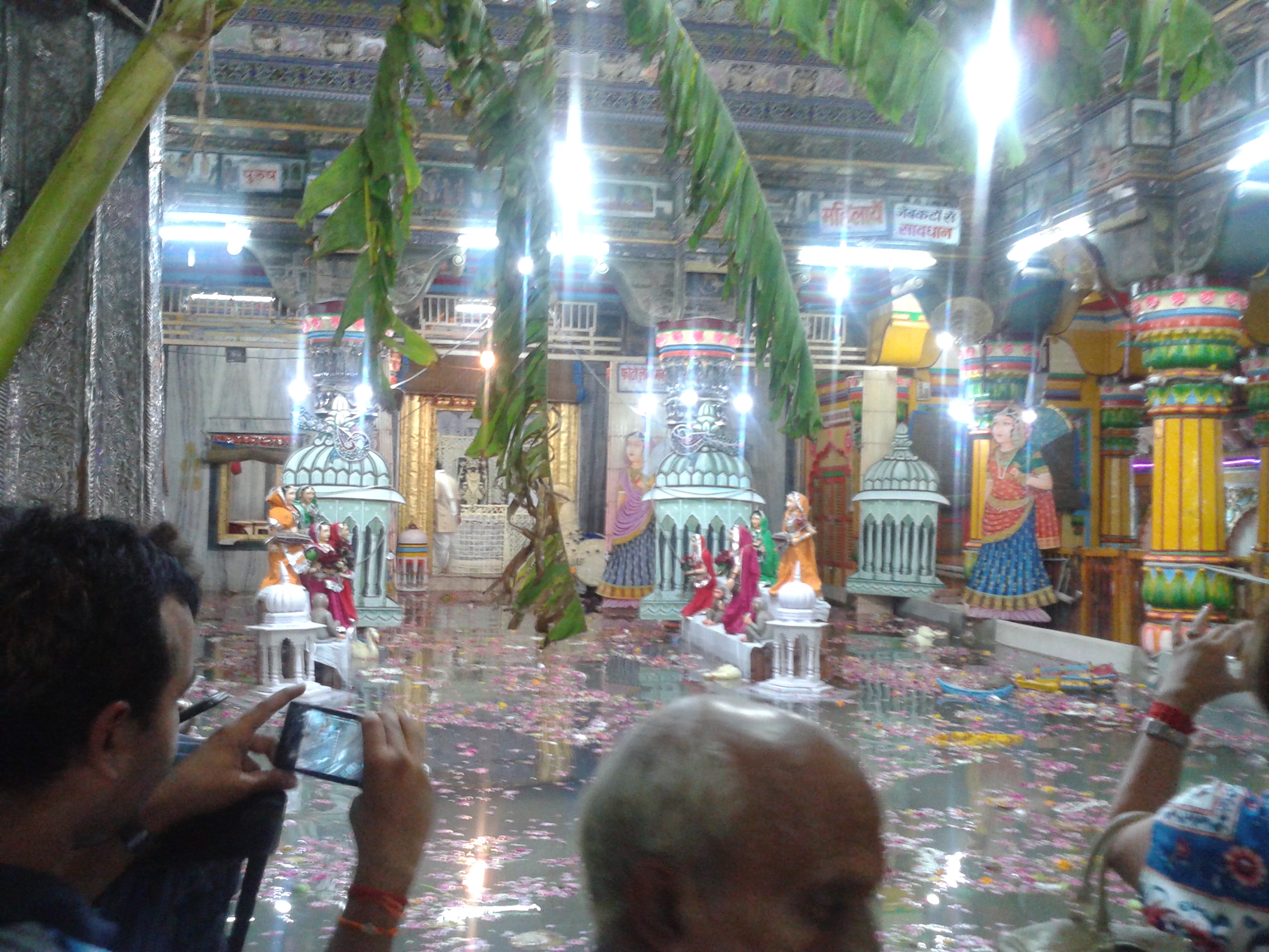 Yamuna Brahman Darshan Shri Dwarkadhish Temple