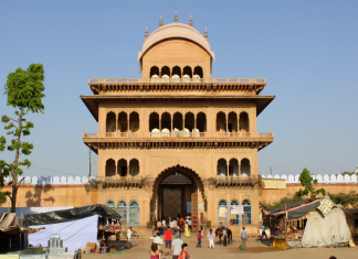 Shri Rangji Temple Timings Vrindavan Shri Rang Nath Ji Temple Vrindavan Main Gate