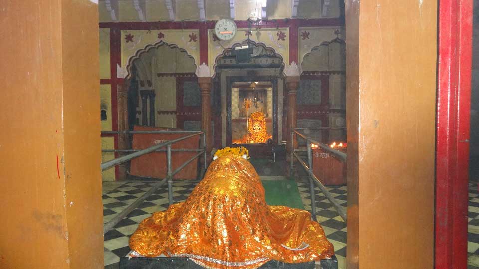 Darshan Shri Bhuteshwar Mahadev Temple Mathrua