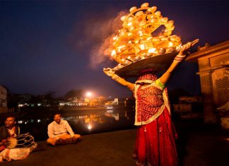 Jab Saara Jeevan Hee Use Saump Diya To Kya Hisaab Rakhana Jab Saara Jeevan Hee Use Saump Diya To Kya Hisaab Rakhana