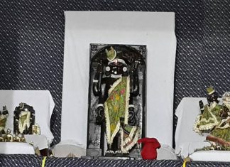 Ye Kahani Aapke Jeene Ki Soch Badal Degi Bhagwan Shri Dwarkadhish Ji Maharaj Darshan Mathura