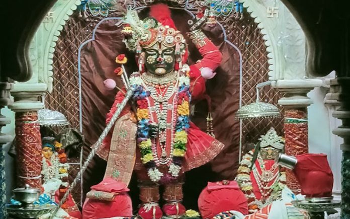 Bhagwan Shri Nath Ji Sringar Darshan Govardhan Bhagwan Shri Nath Ji Sringar Darshan Govardhan