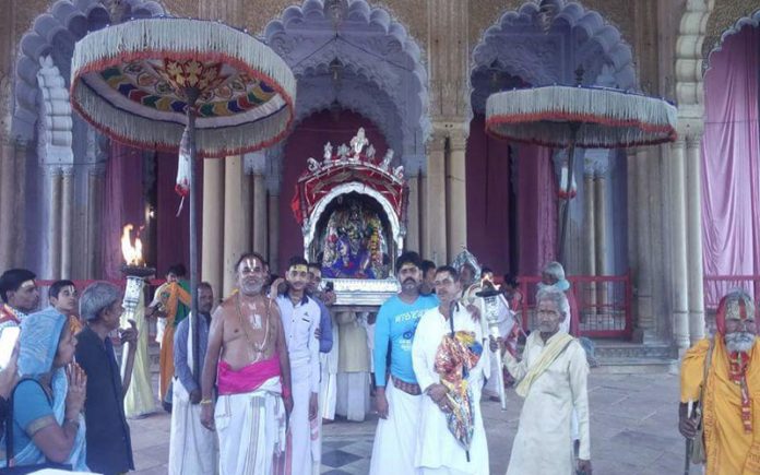 Bhagwan Shri Rang Nath Ji Darshan Vrindavan Mathura