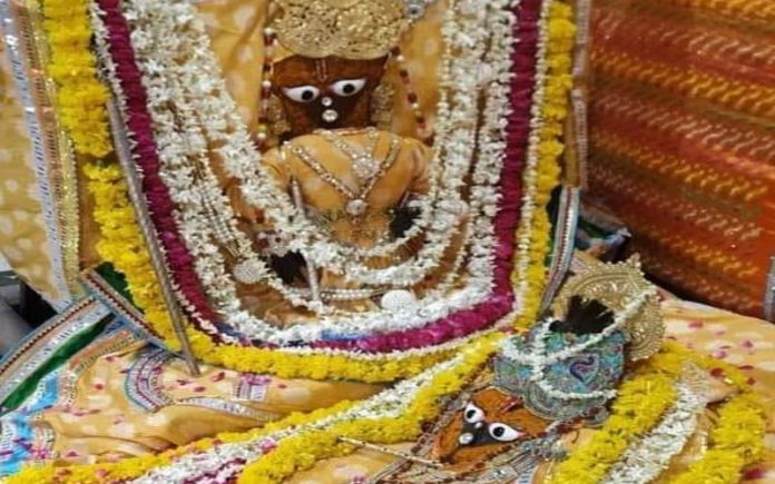 Shri Mukut Mukharvind Temple Govardhan Shri Mukut Mukharvind Temple Govardhan