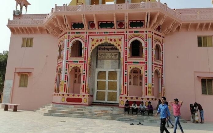 Nimbarkachary Neemgaon Mandir