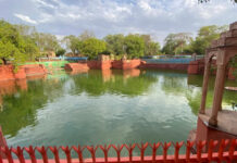 Pili Pokhar Barsana – Itihas, Mahatva aur Darshan Guide Pili Pokhar Barsana